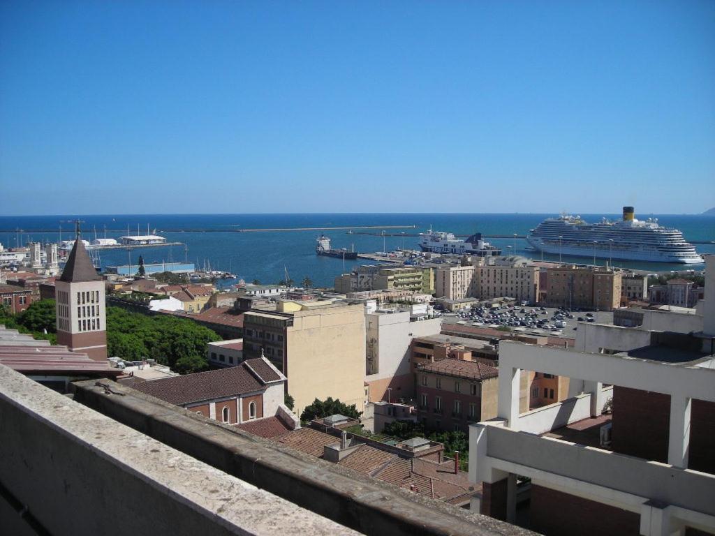 Appartamento Panoramico Cagliari, I Tre Grilli, Centro Exterior photo